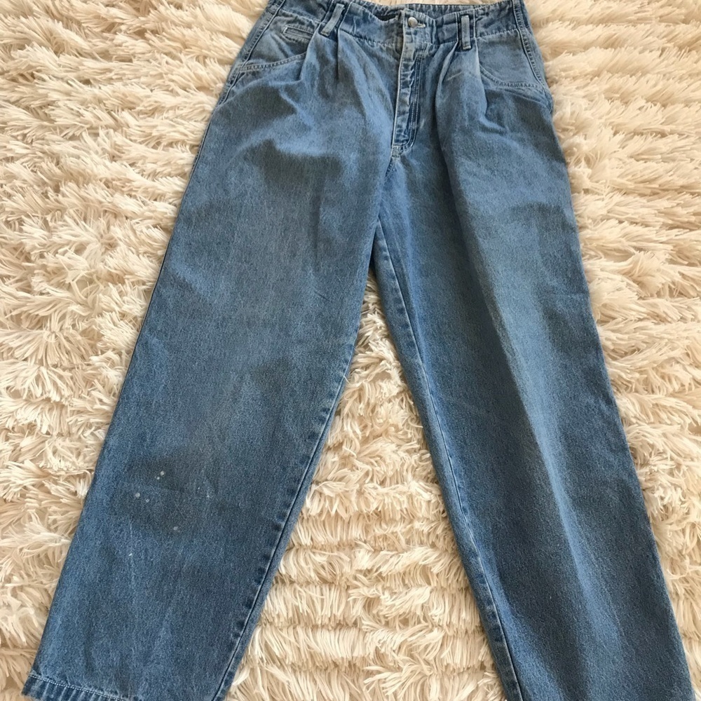 Vintage Liz Claiborne High rise high waisted mom jeans tapered baggy light wash